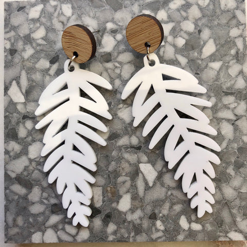 Wooden & White Leaves